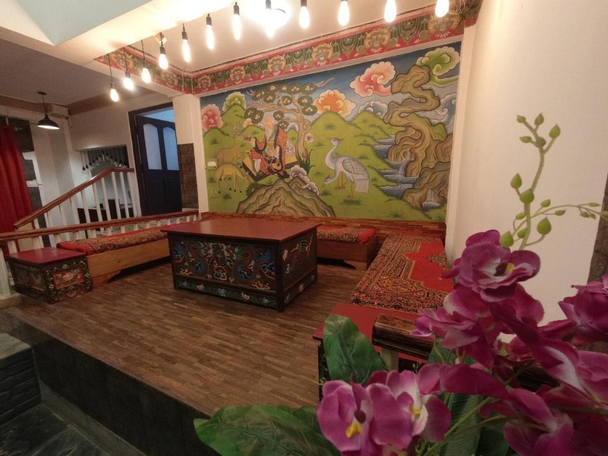 Hotel Mash Flora Fountain Gangtok Esterno foto